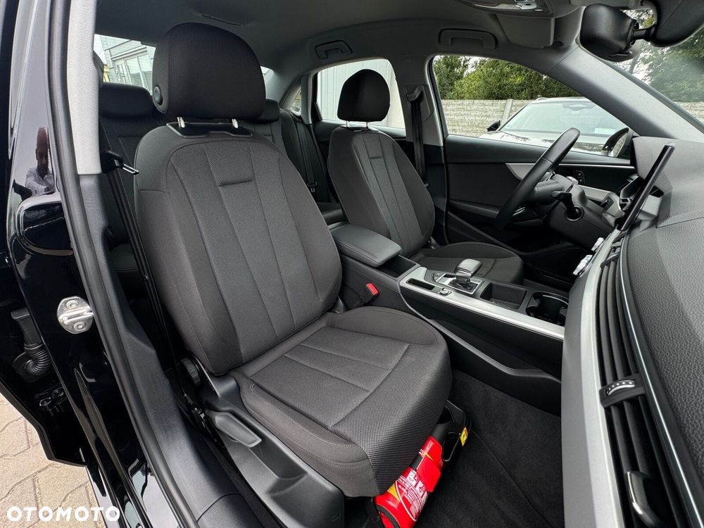 Audi A4 Limousine - 19