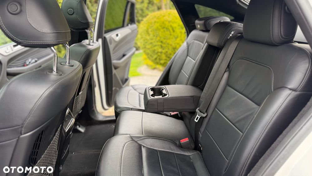 Mercedes-Benz GLE 350 d 4-Matic - 12