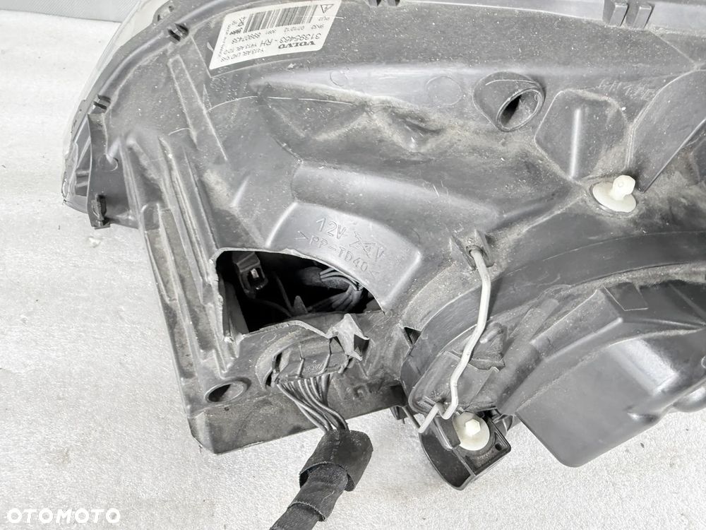 Reflektor Przód strona prawa Volvo XC60 31395463 XENON - 6