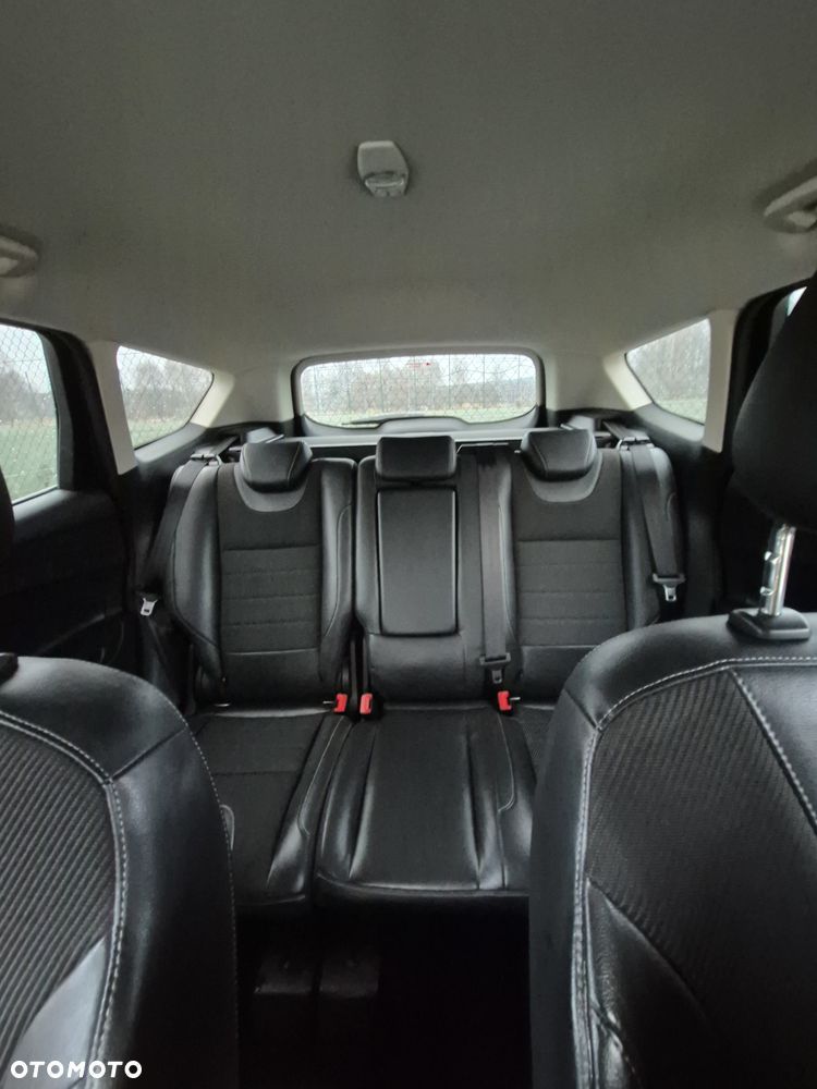 Ford Kuga 1.5 EcoBoost 2x4 Titanium - 15