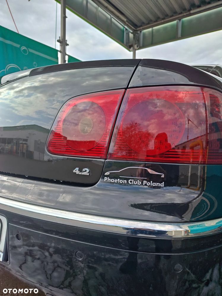 Volkswagen Phaeton 4.2 V8 4Mot (5 os.) - 37