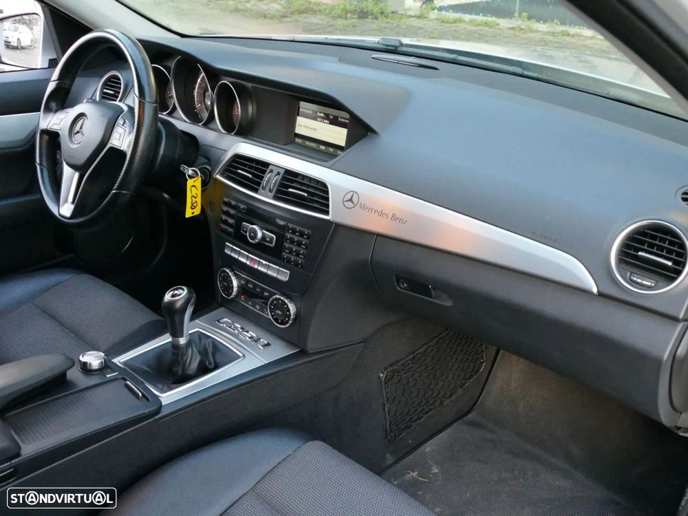 Mercedes-Benz C 250 CDi Avantgarde BE - 25