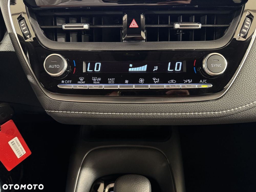 Toyota Corolla - 24