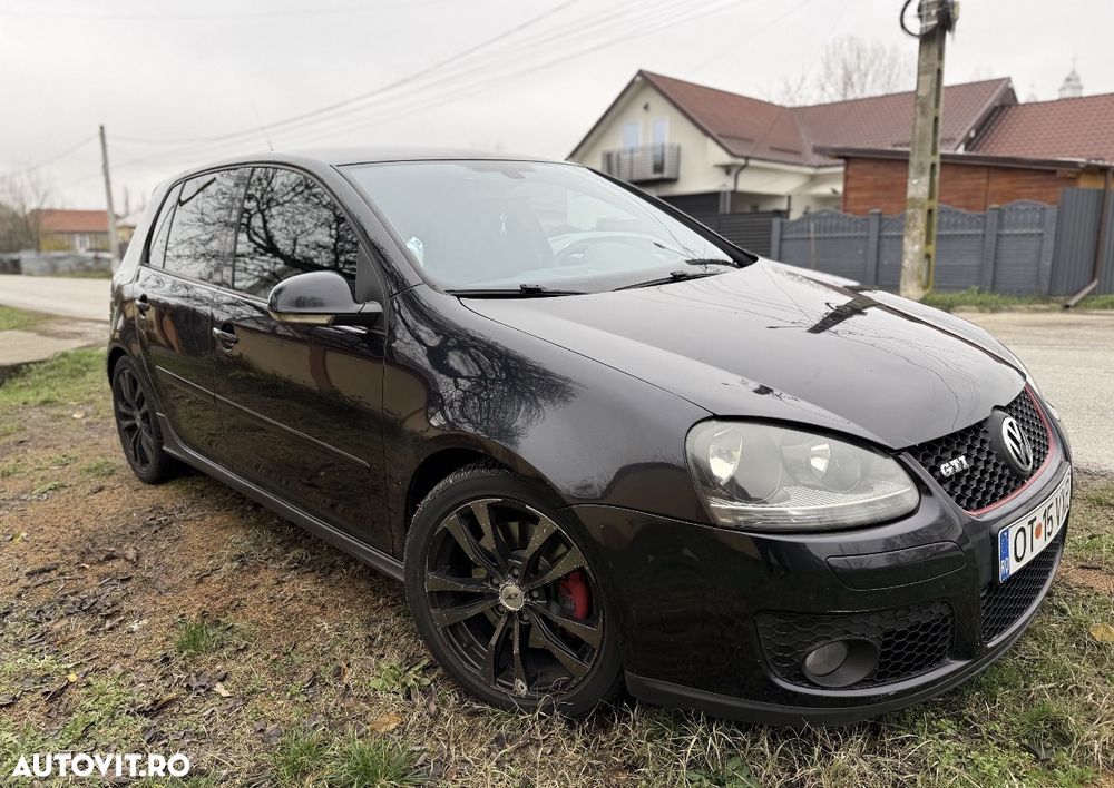 Volkswagen Golf 2.0 FSI GTI - 2