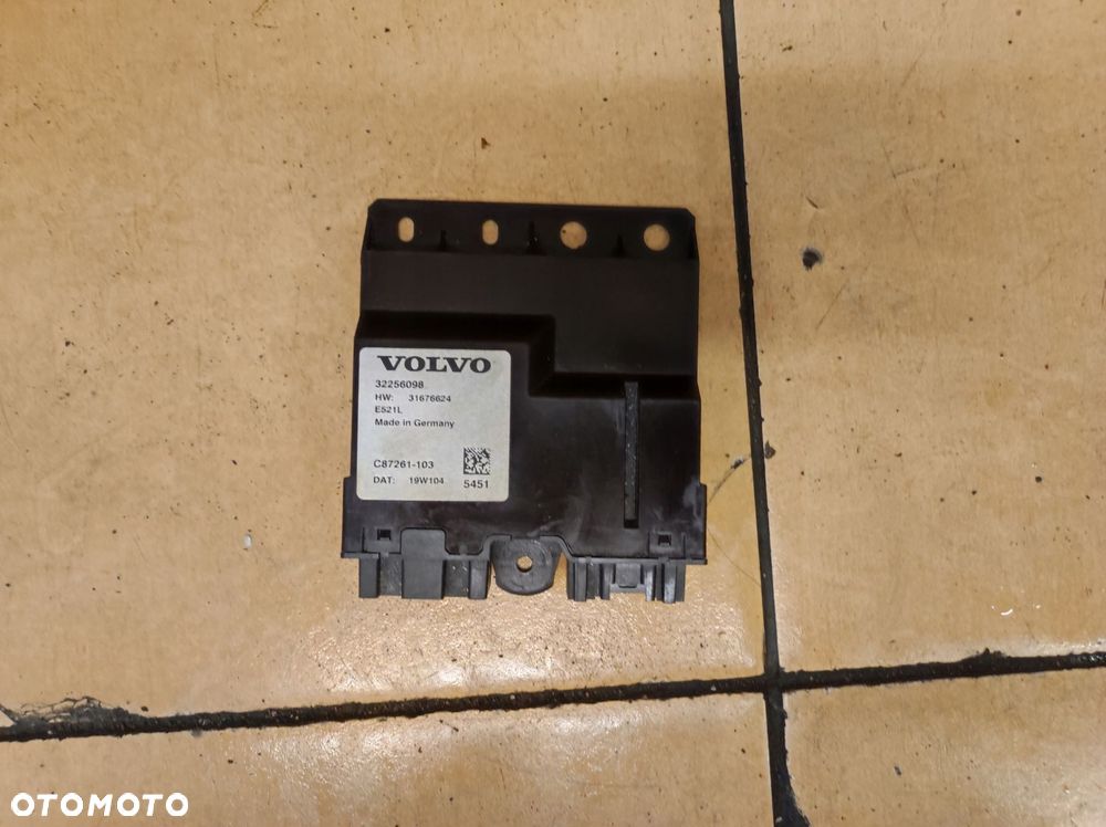 moduł sterownik klapy bagażnika v60 ii 2 18-r - 2