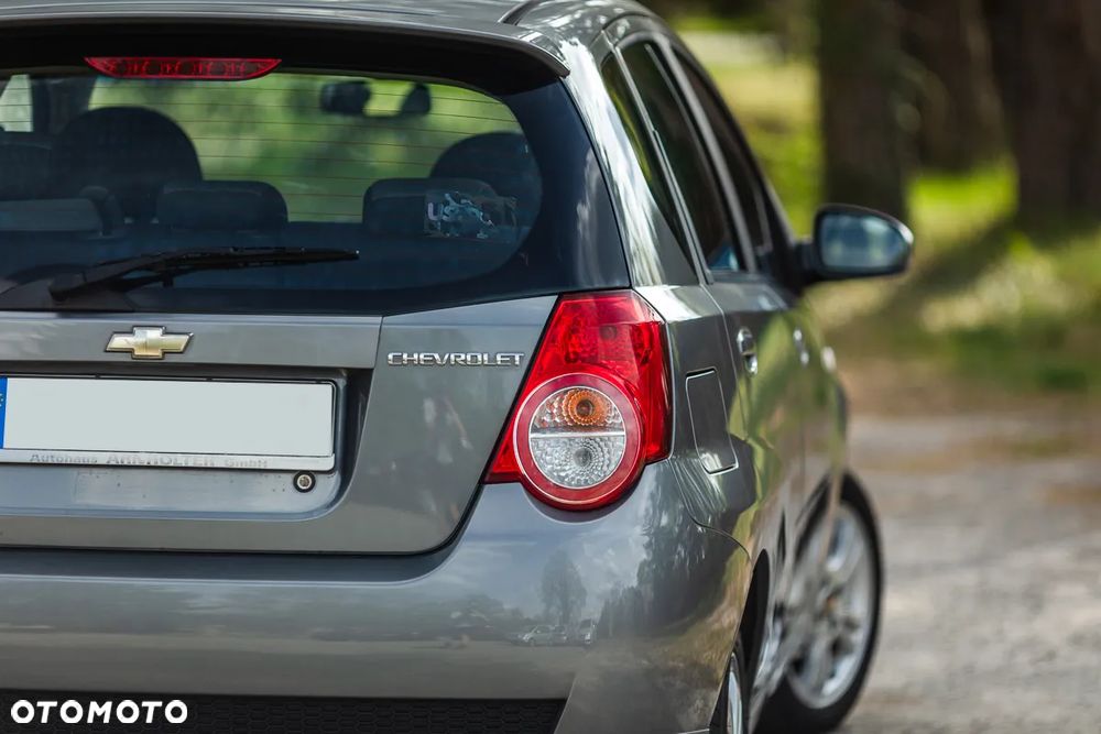 Chevrolet Aveo 1.4 LT - 12