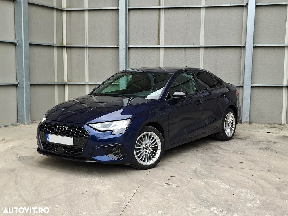 Audi A3 2.0 35 TDI S tronic Sport - 3