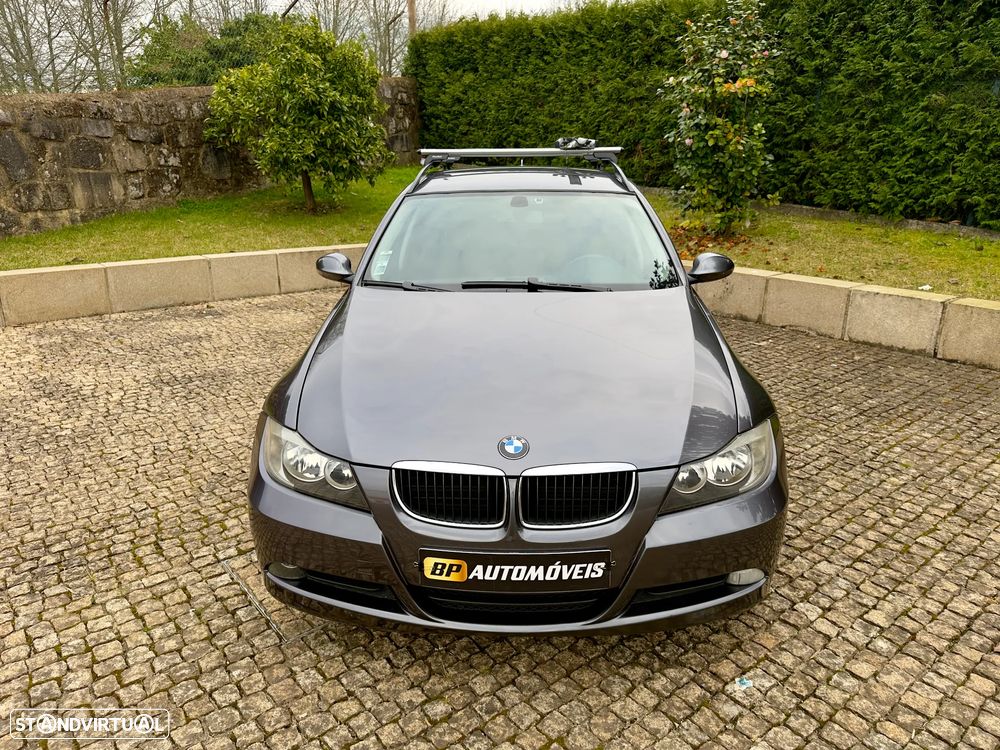 BMW 318 d Sport - 14