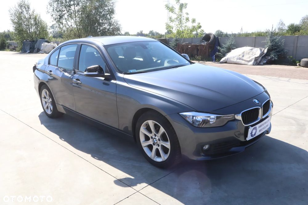 BMW Seria 3 318d - 3