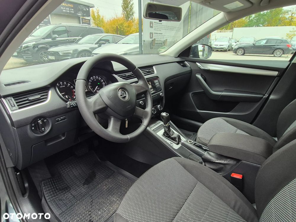 Skoda Octavia 1.6 TDI Edition DSG - 26