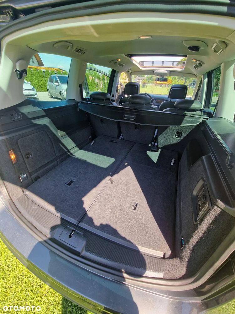 Volkswagen Sharan 2.0 TDI DSG BlueMotion Technology Highline - 31