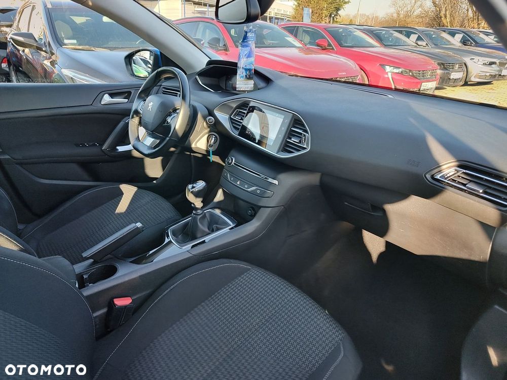 Peugeot 308 1.2 PureTech Active Pack S&S - 8