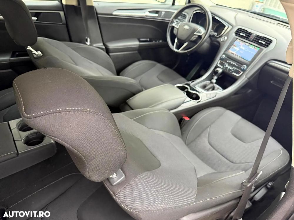 Ford Mondeo - 16