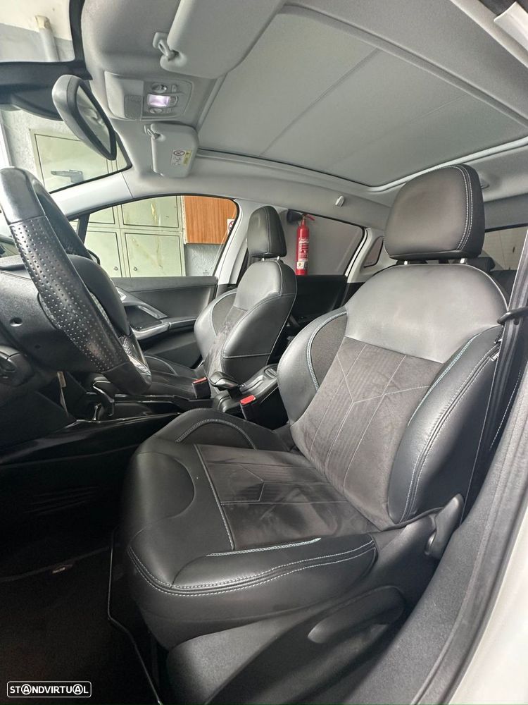 Peugeot 2008 1.2 PureTech Crossway EAT6 - 9