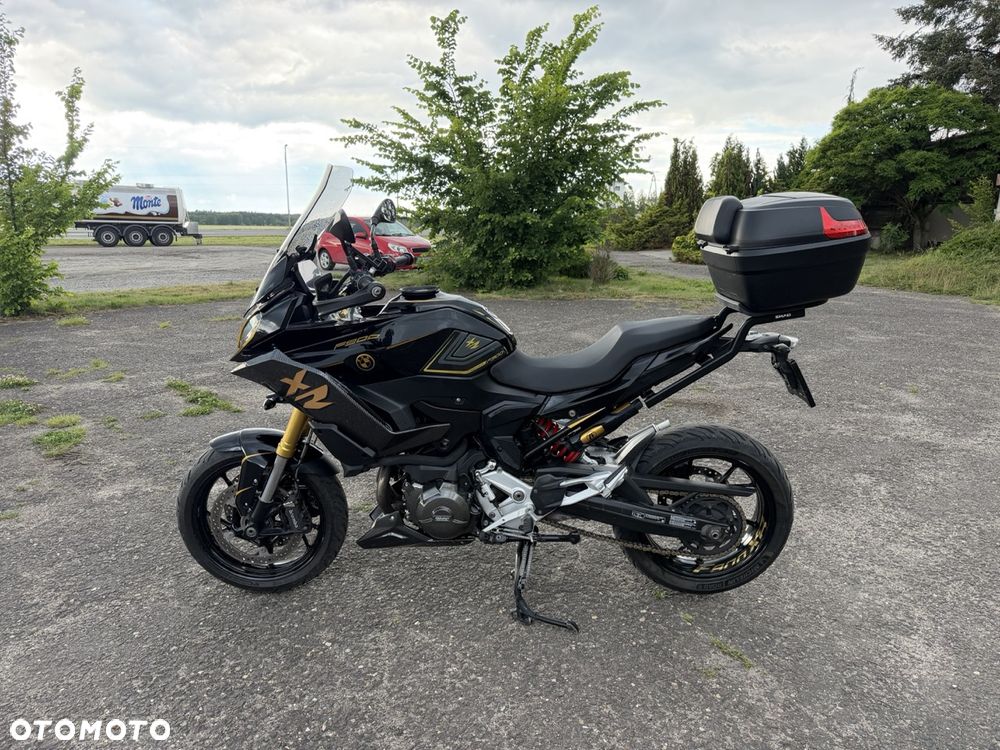 BMW XR - 2