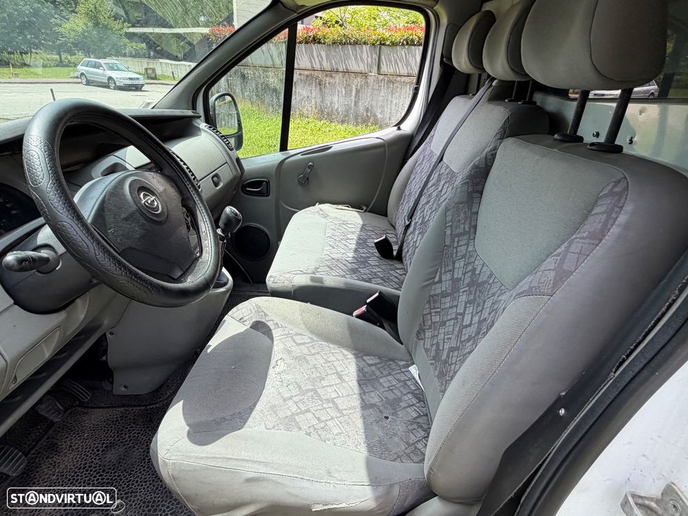 Opel Vivaro 1.9 cdti - 37