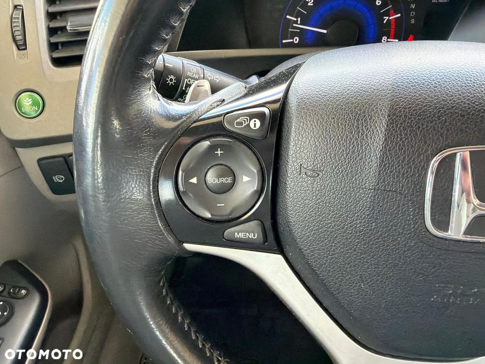 Honda Civic 1.8 Executive - 23