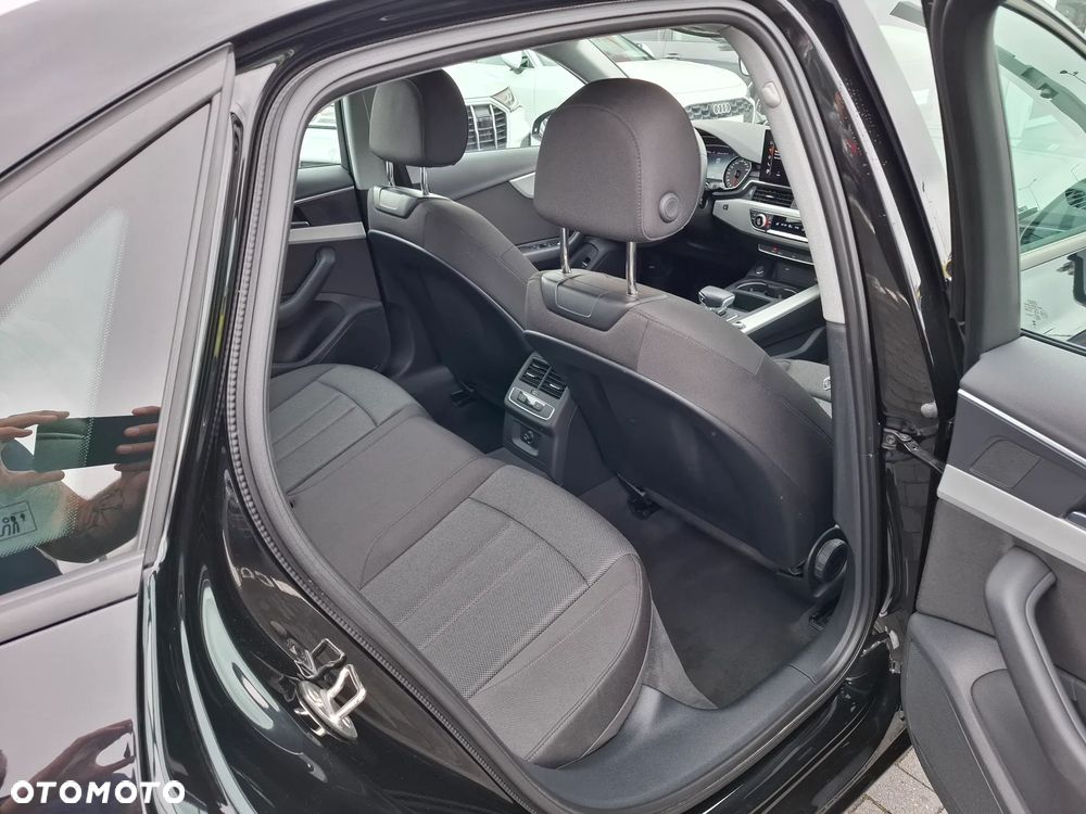 Audi A4 Limousine 35 TFSI mHEV S tronic - 9