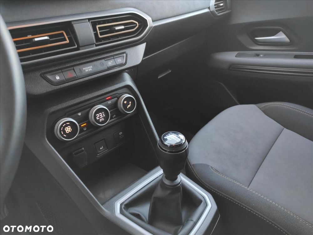 Dacia Jogger 1.0 TCe Extreme 7os - 14