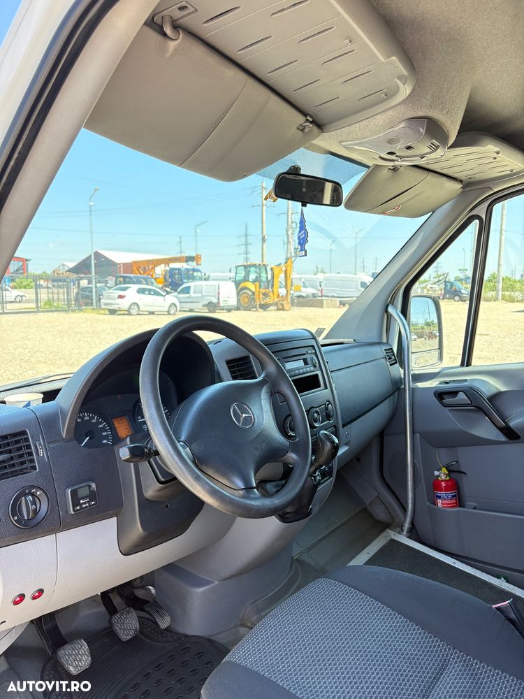 Mercedes-Benz Sprinter - 7