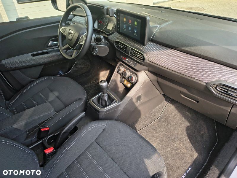 Dacia Sandero - 11