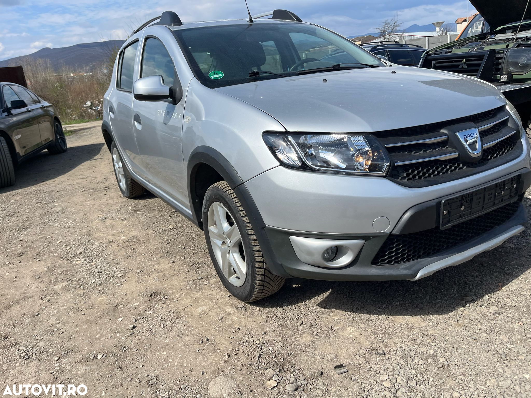 Dacia Sandero Stepway SCe 75 Essential - 2