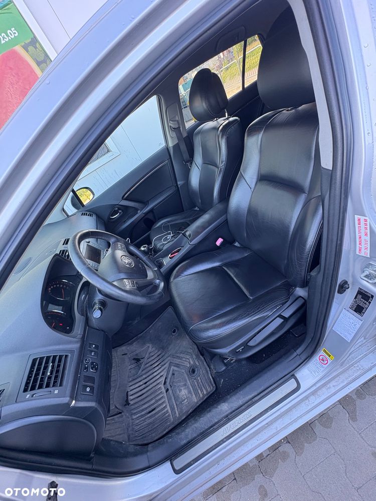 Toyota Avensis 2.2 D-CAT Premium - 15