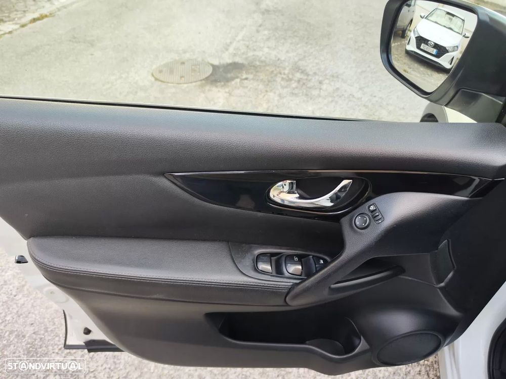 Nissan Qashqai 1.6 dCi Tekna Premium Xtronic - 24