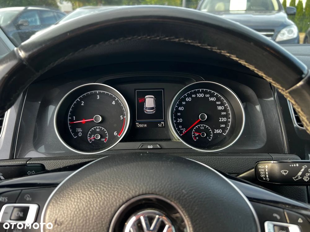 Volkswagen Golf - 21