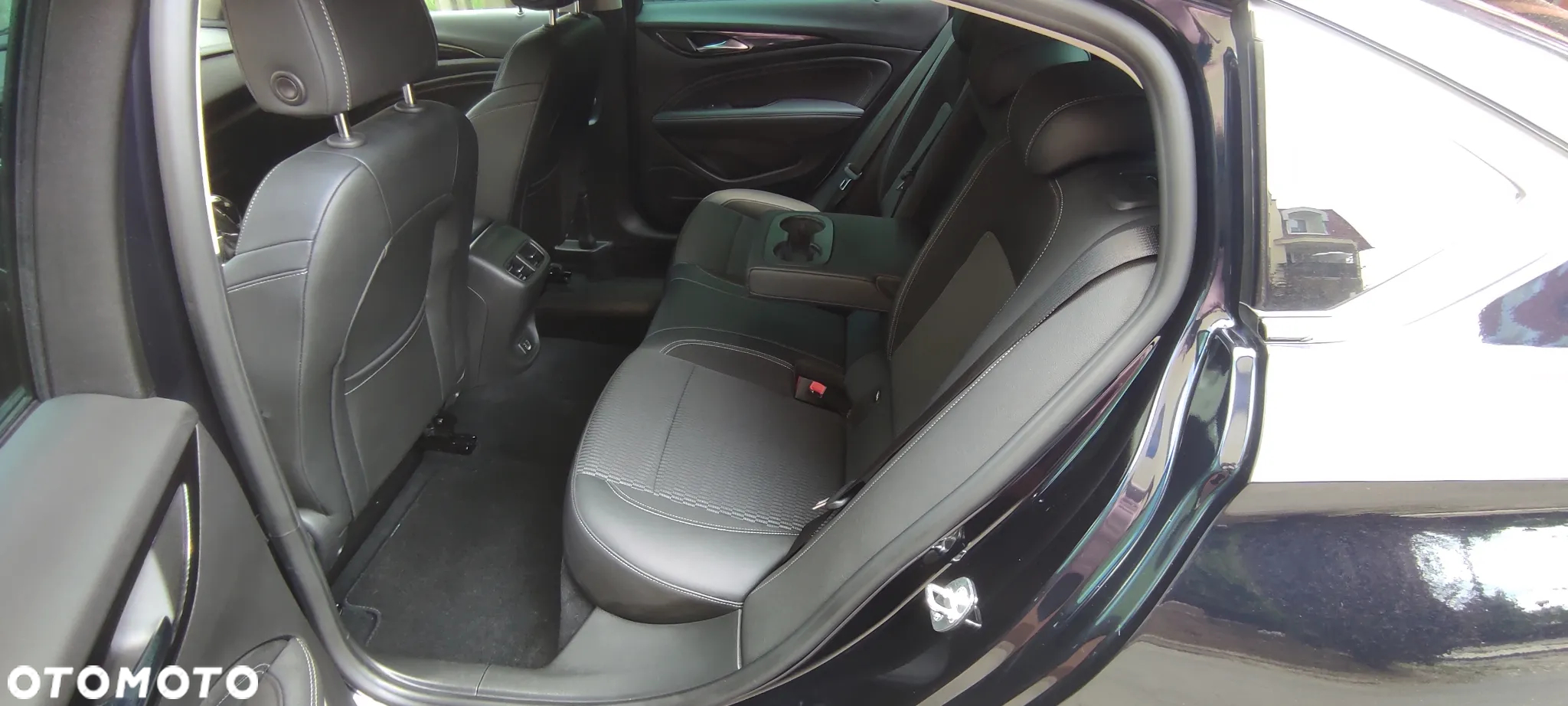 Opel Insignia 1.5 T Elite S&S - 17