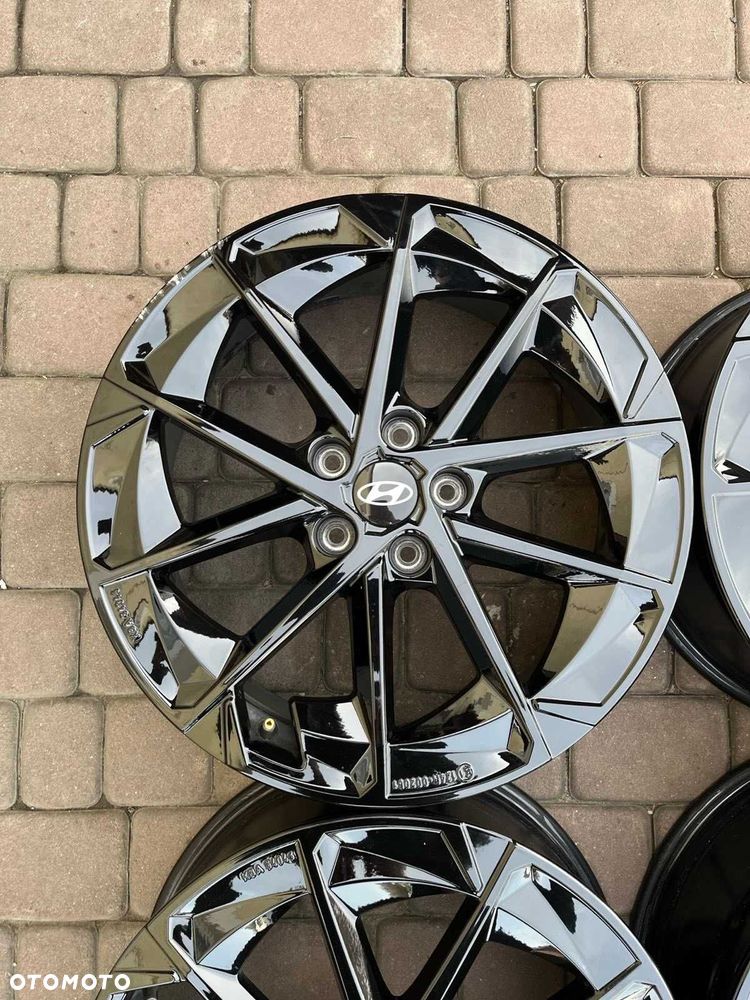 Oryginalne alufelgi Hyundai 5x114,3 19 CZUJNIKI Tucson IONIQ 5 CZARNE - 9
