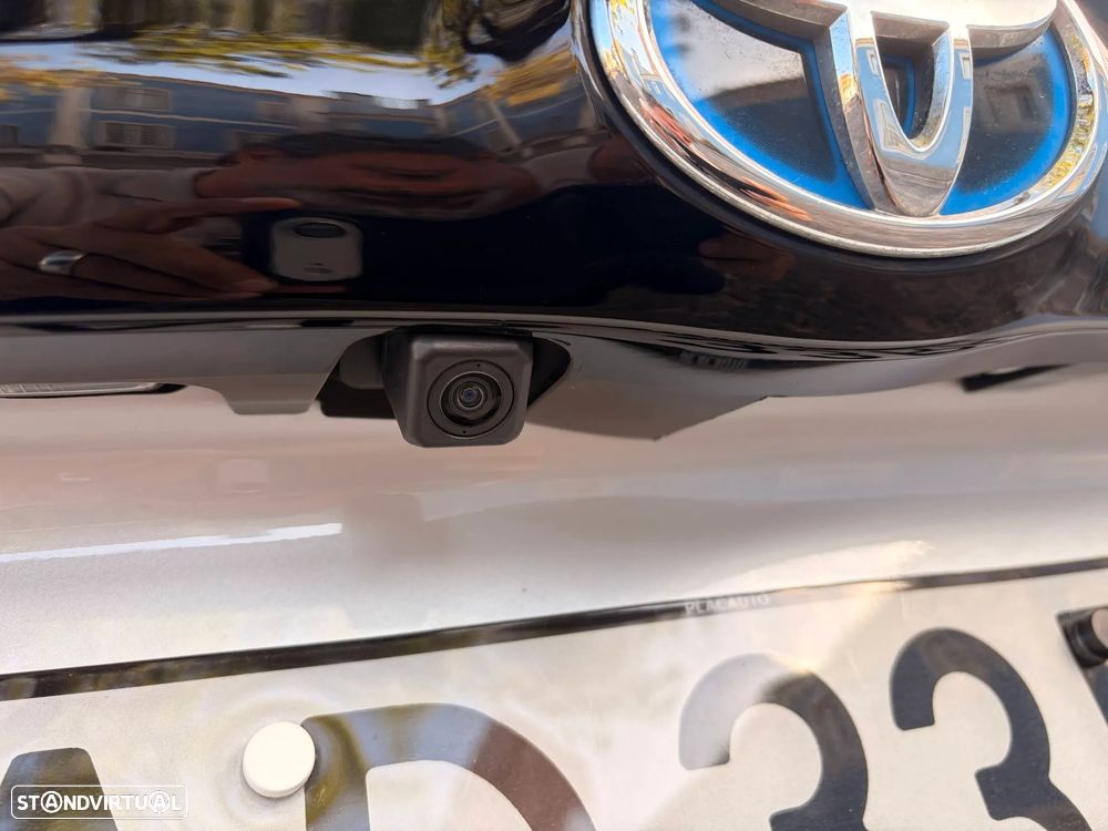 Toyota Yaris 1.5 HDF Comfort Plus - 11