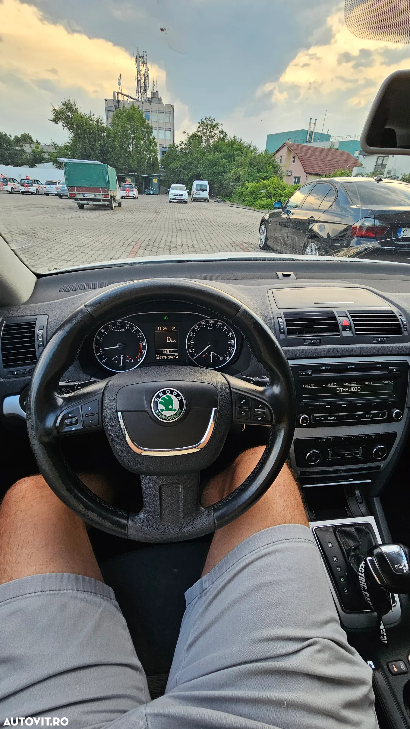 Skoda Octavia 1.6 TDI Classic DSG - 9