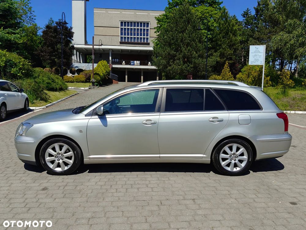 Toyota Avensis 2.0 VVT-i Travel - 4