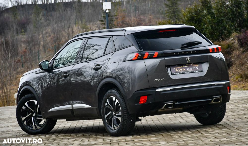 Peugeot 2008 PureTech 130 EAT8 Allure - 5