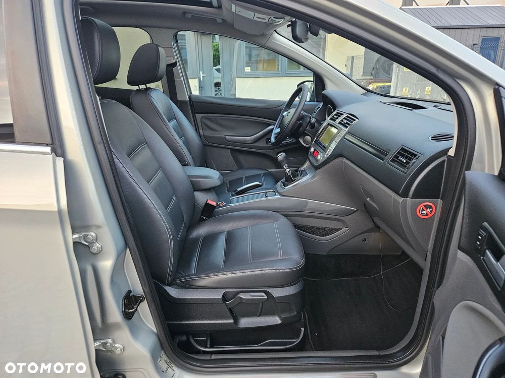 Ford Kuga 2.0 TDCi 4x4 Titanium - 11