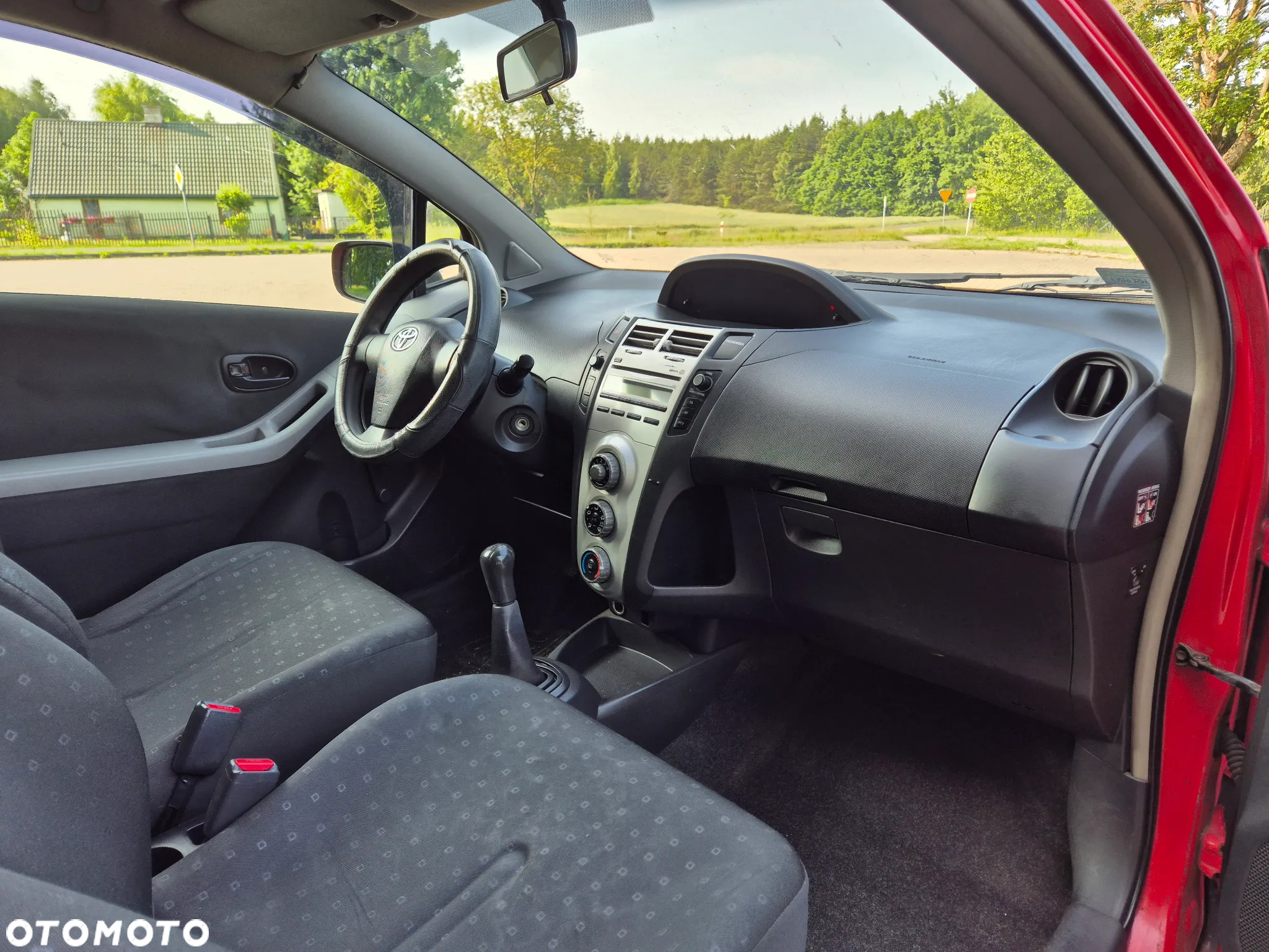 Toyota Yaris - 7
