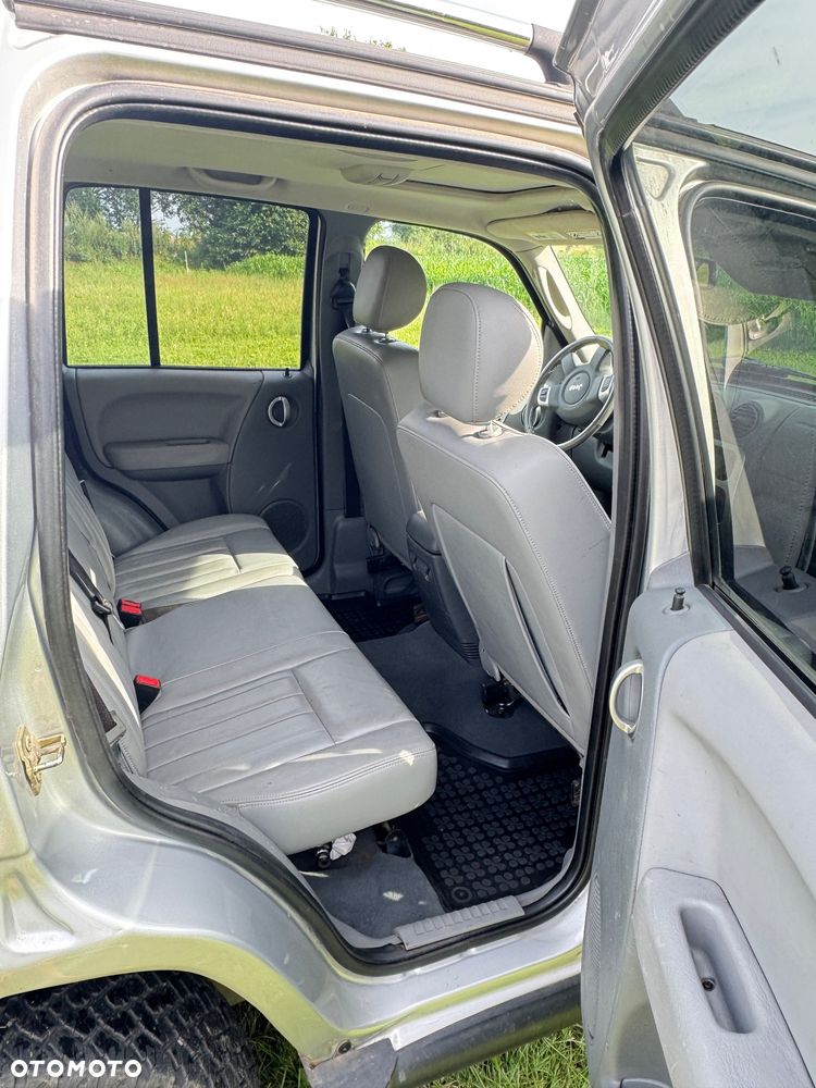 Jeep Cherokee 2.8 CRD Limited - 16