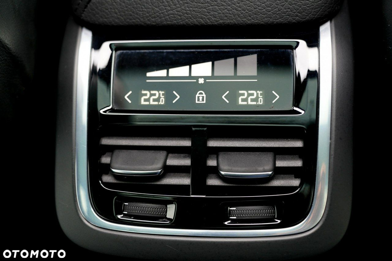 Volvo XC 60 D4 Inscription - 25