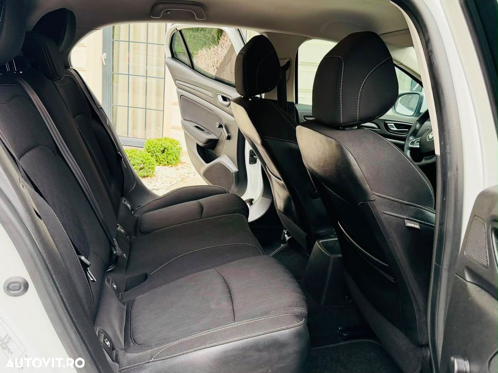 Renault Megane - 8