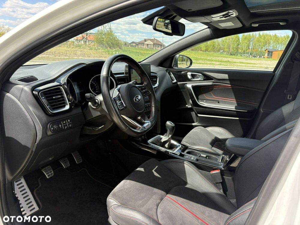 Kia ProCeed 1.6 T-GDI GT - 9