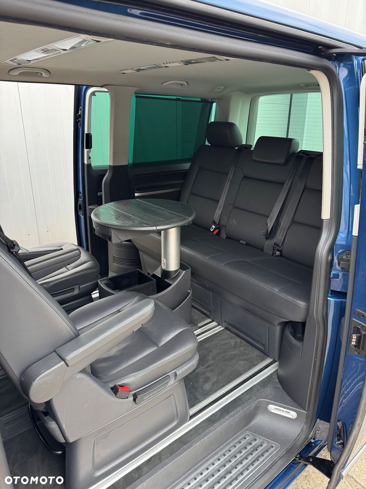 Volkswagen Multivan - 31