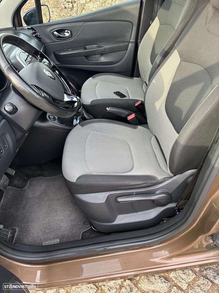 Renault Captur 1.5 dCi EDC - 10