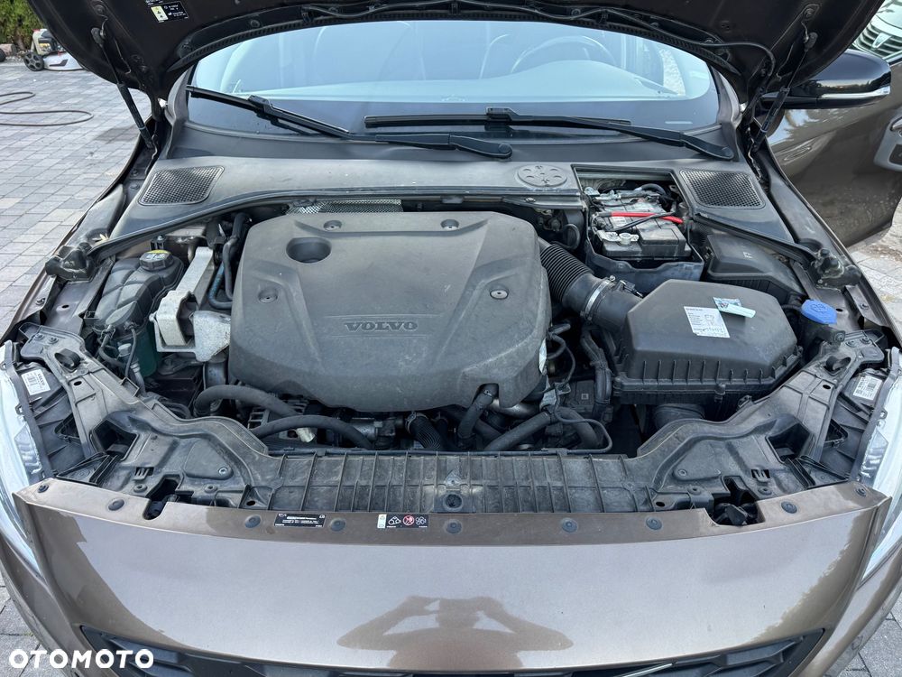 Volvo V60 Cross Country D3 Momentum - 13