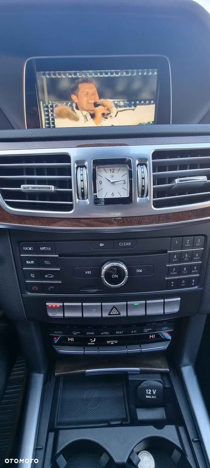 Mercedes-Benz Klasa E 350 BlueTEC 4Matic 7G-TRONIC Elegance - 10