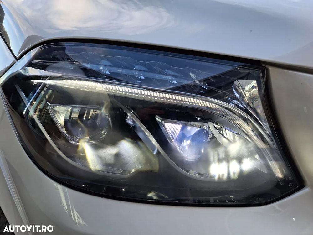 Mercedes-Benz GLS 400 4MATIC Aut - 28