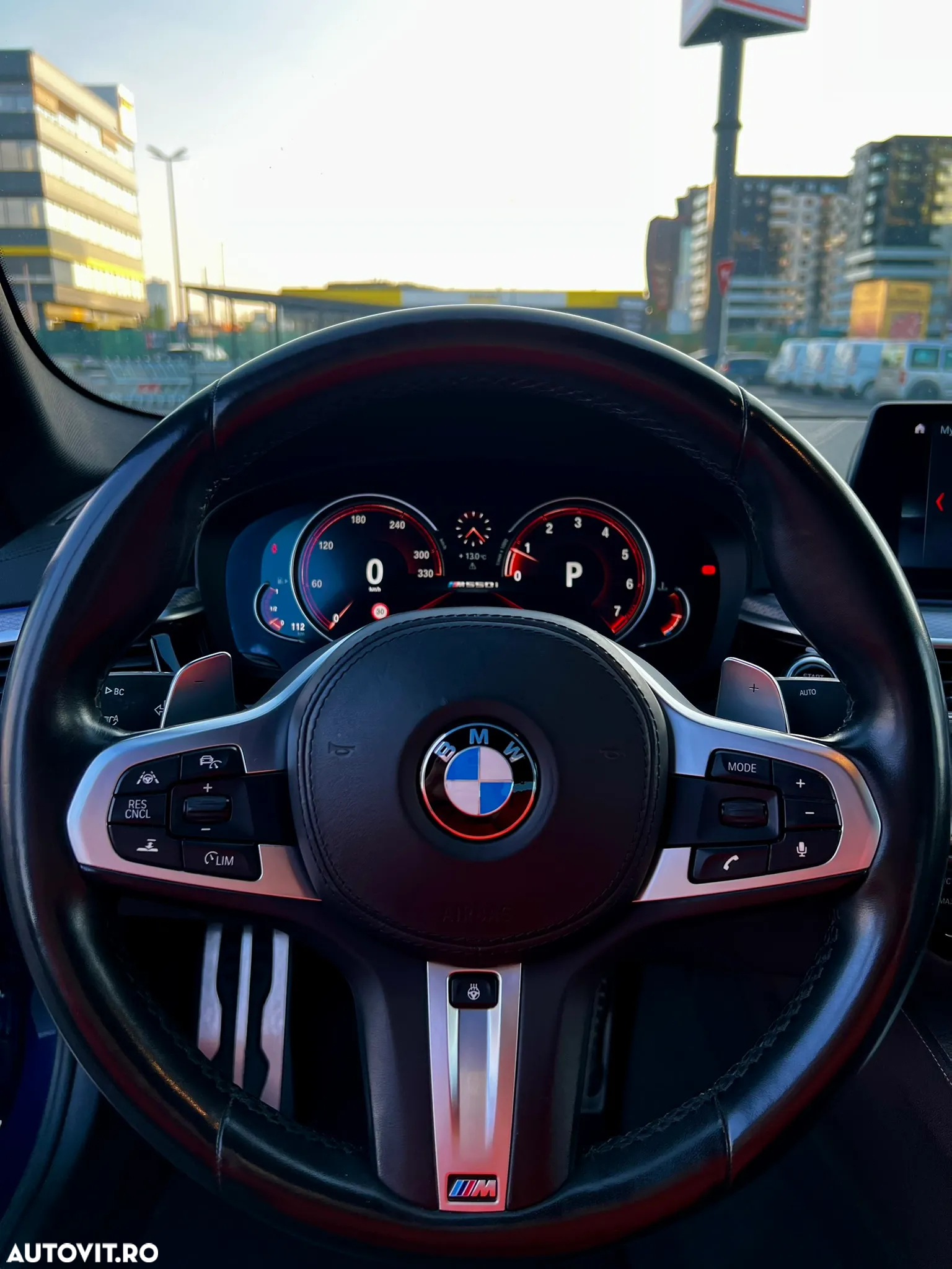 BMW M5 M550i xDrive AT - 8