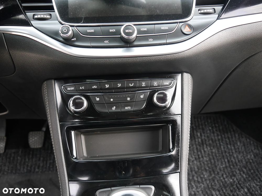Opel Astra 1.4 Turbo Business - 10