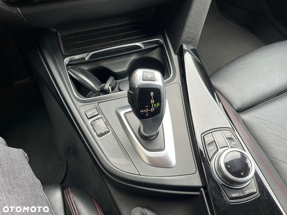 BMW Seria 3 320i GPF M Sport - 19