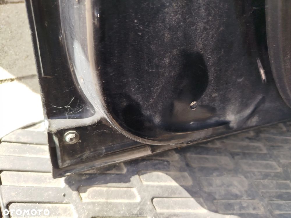 VW Passat B5  FL drzwi prawe tylne LC9Z - 10